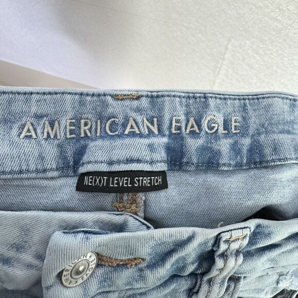 American Eagle Curvy Super Hi-Rise Jegging Destroyed Acid Wash Jean 12S - Picture 3 of 5